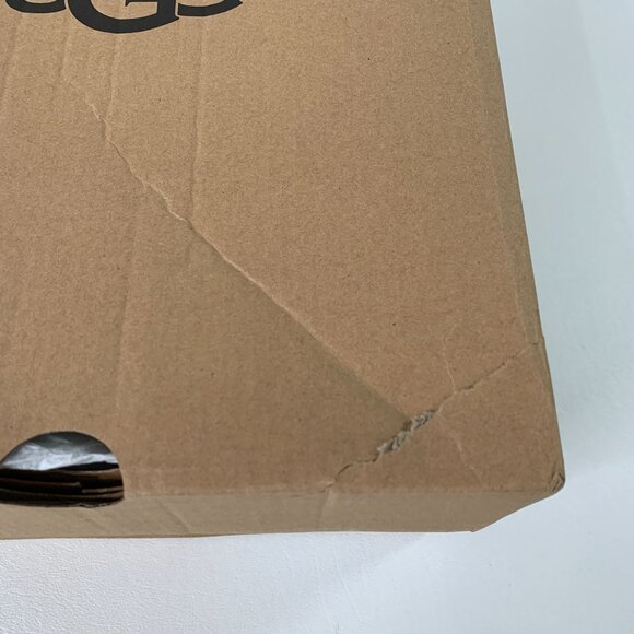 UGG Women's Shoe 8 Classic Ultra Mini Boot 1116109 Black Size 8 - Picture 12 of 12